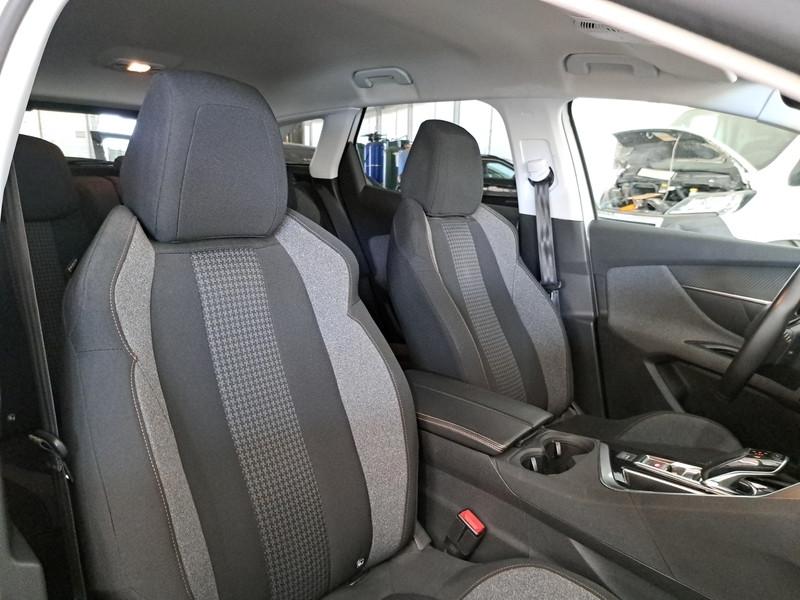 PEUGEOT 3008 BLUEHDI 130 EAT8 SES BUSINESS SUV