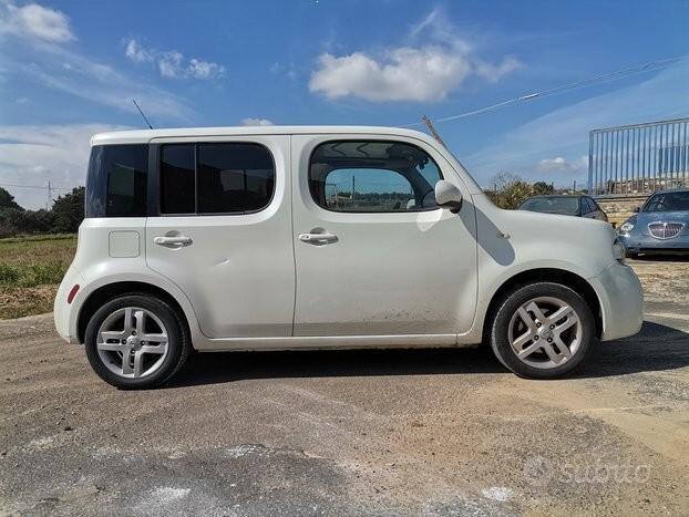 Nissan Cube 1.6cc - 2010