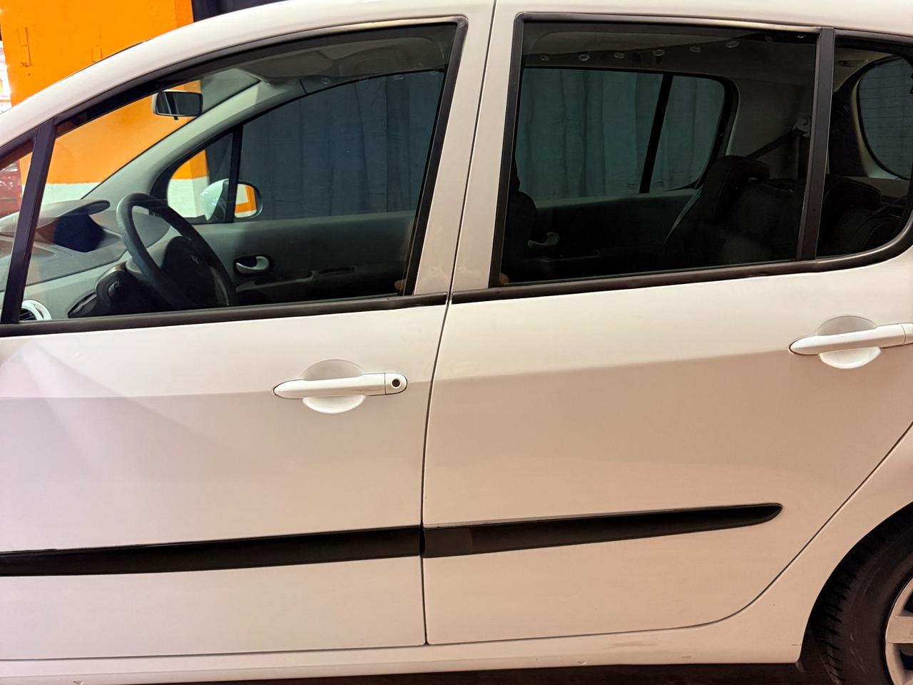 STRAORDINARIA RENAULT MODUS CON SOLI 25.168 KM