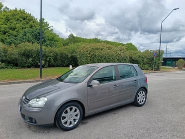 Volkswagen Golf 1.6 16V FSI 2006 ok neo patente