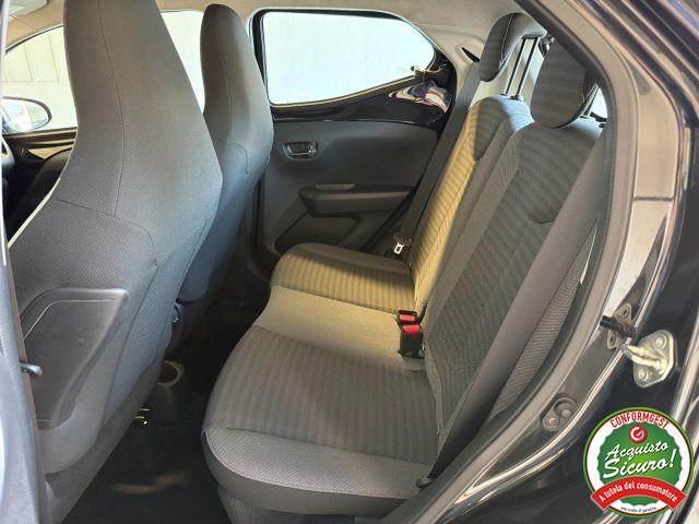 TOYOTA Aygo Connect 1.0 VVT-i 72 CV x-play PREZZO REALE