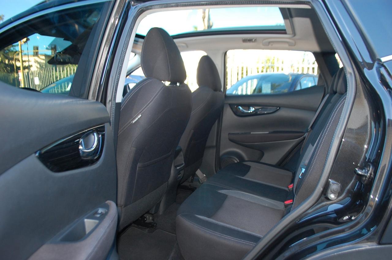 Nissan Qashqai 1.5 dci N-Connecta 115CV dct Uff Italy Navi Tetto