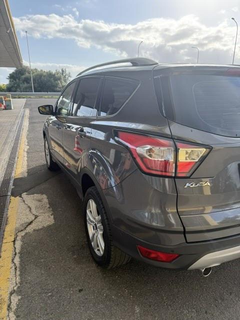 Ford Kuga 2.0 TDCi 4WD Titanium