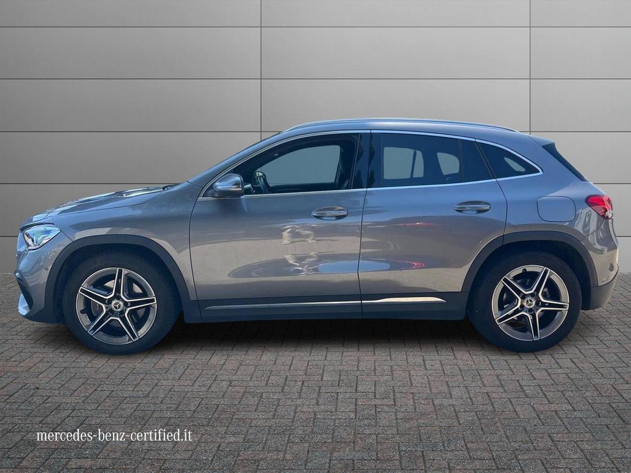 Mercedes-Benz GLA 200 d Premium auto
