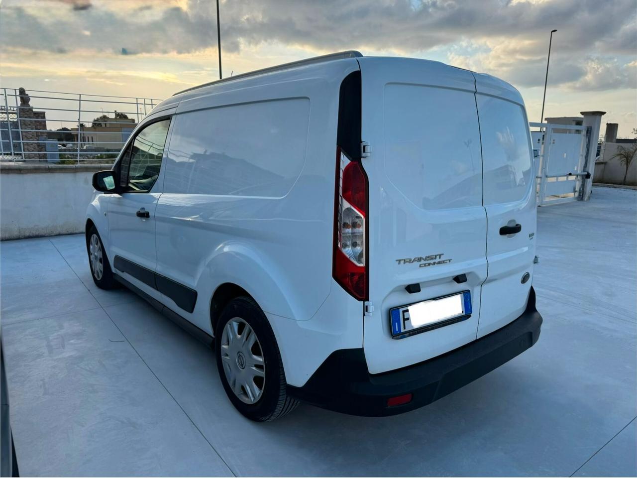 FORD TRANSIT CONNECT