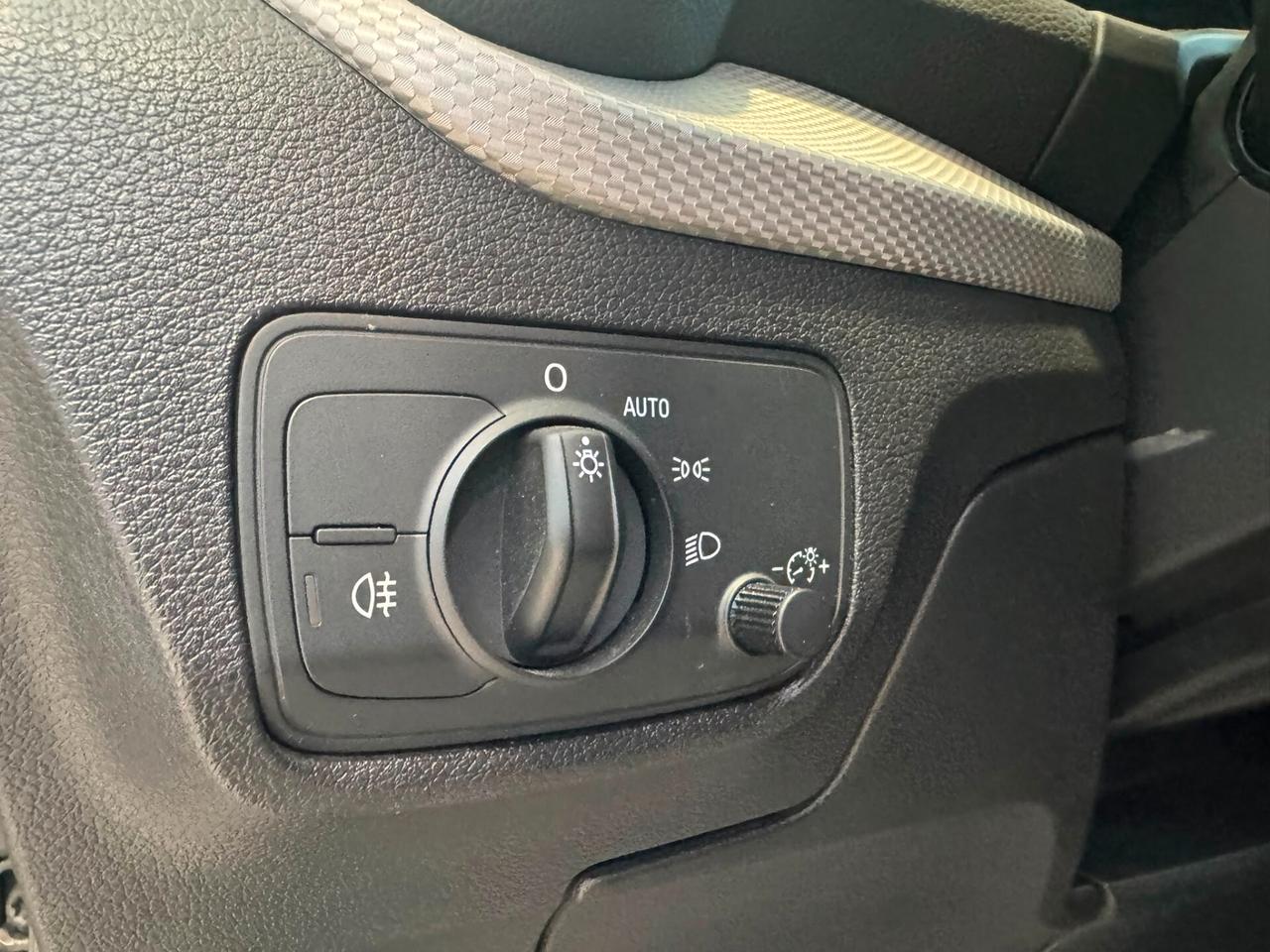 Audi Q2 35 TFSI S tronic Business Advanced