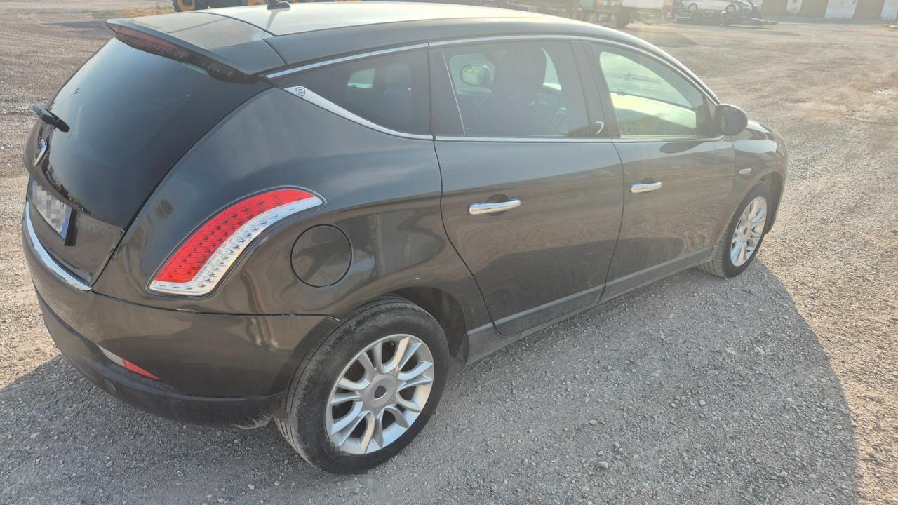 Lancia Delta 1.6 MJT DPF Gold