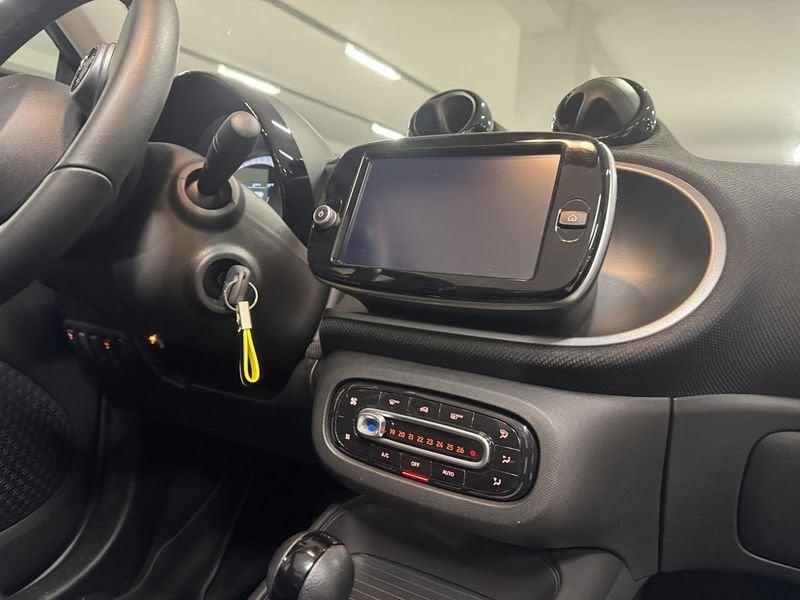 smart fortwo fortwo EQ cabrio Passion