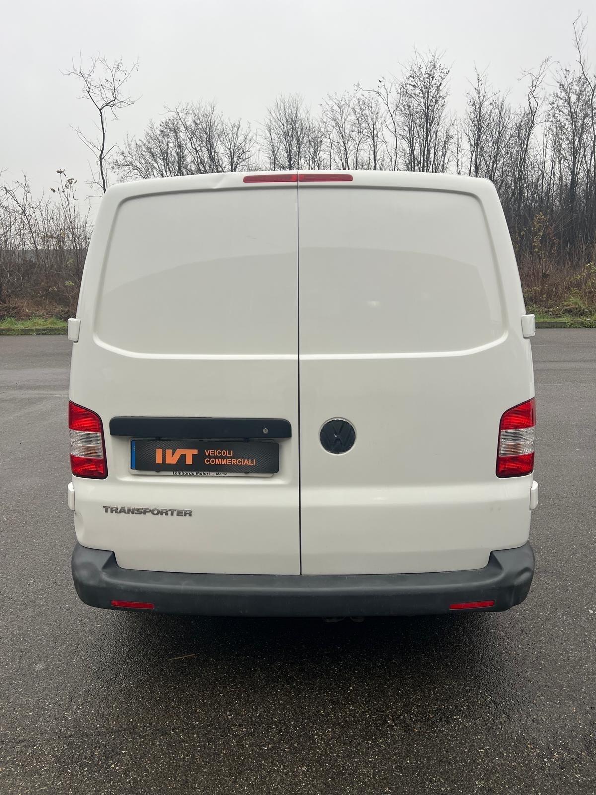 Volkswagen T5 2.0TDI 2012