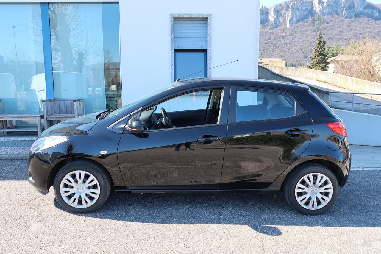 Mazda 2 1.3 16V 75CV 5p. Play