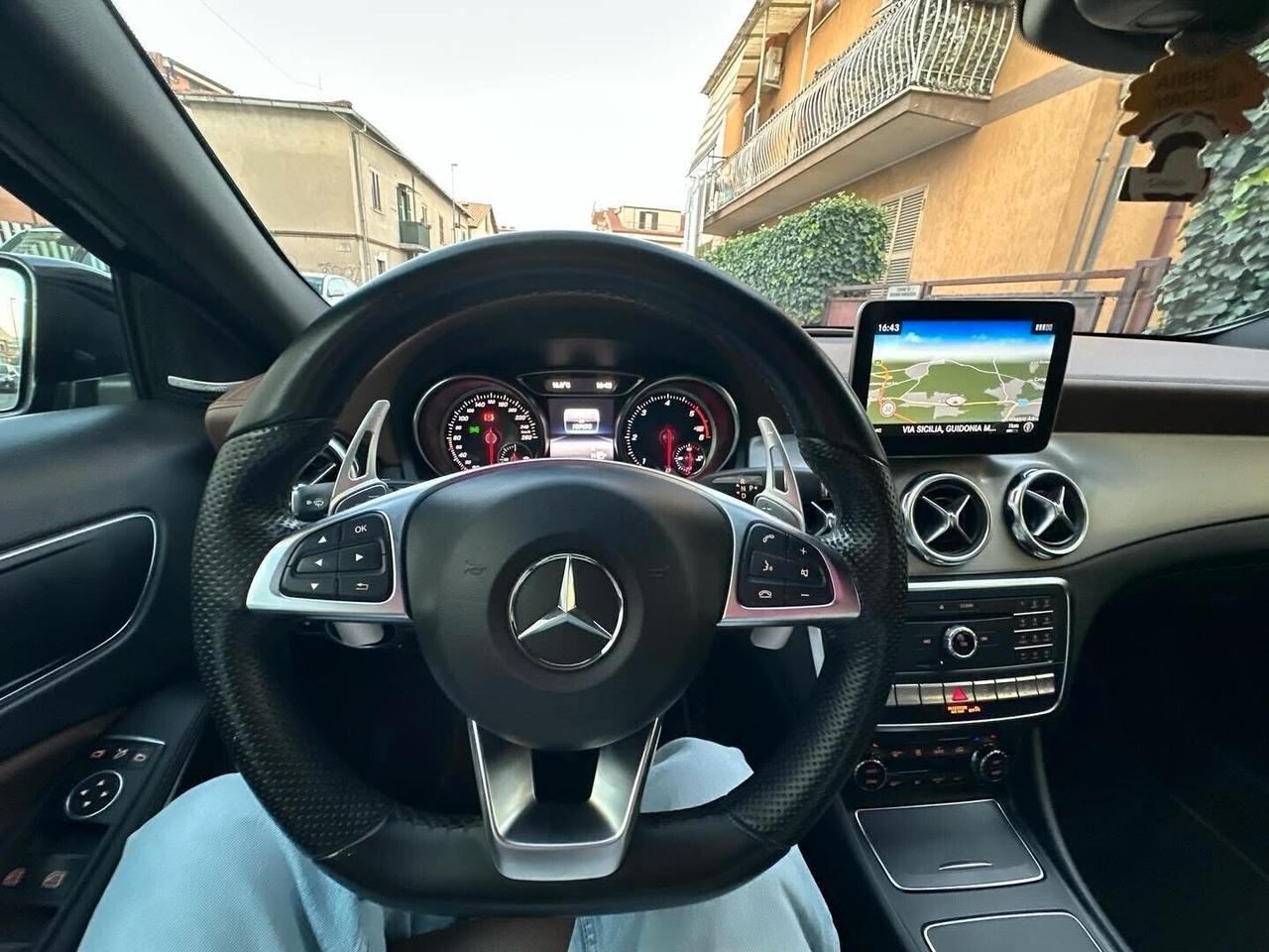 Mercedes-benz GLA 220 d Automatic 4Matic Premium