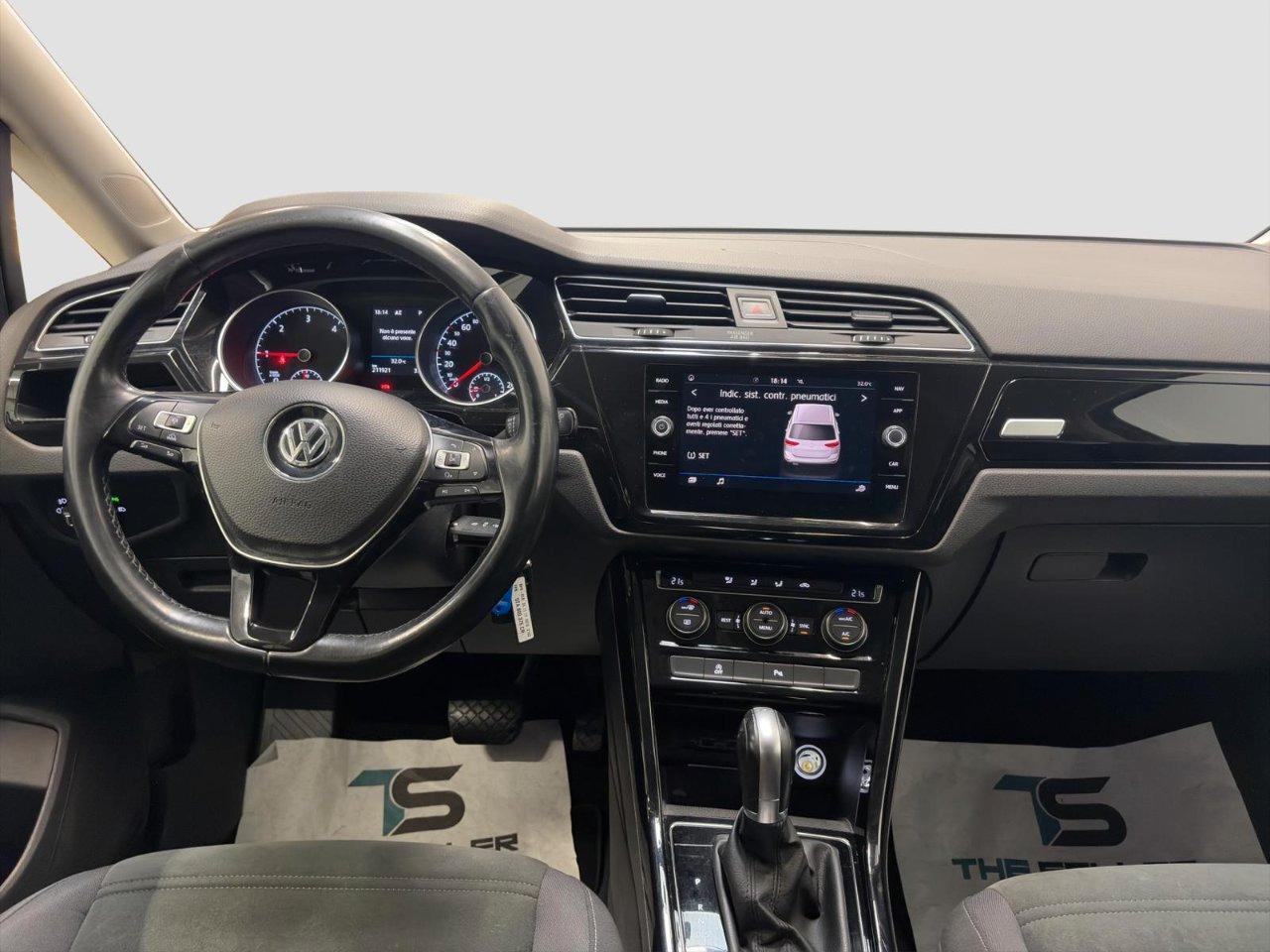 Volkswagen Touran 2.0 tdi Executive dsg*FORMULA S*