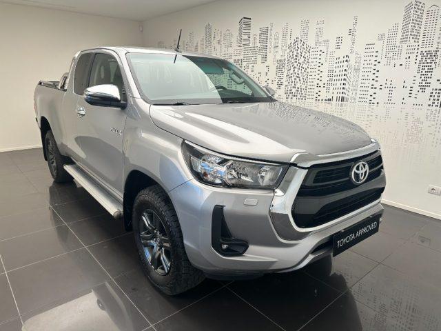 TOYOTA Hilux 2.4 D-4D 4WD 2 porte Extra Cab Lounge