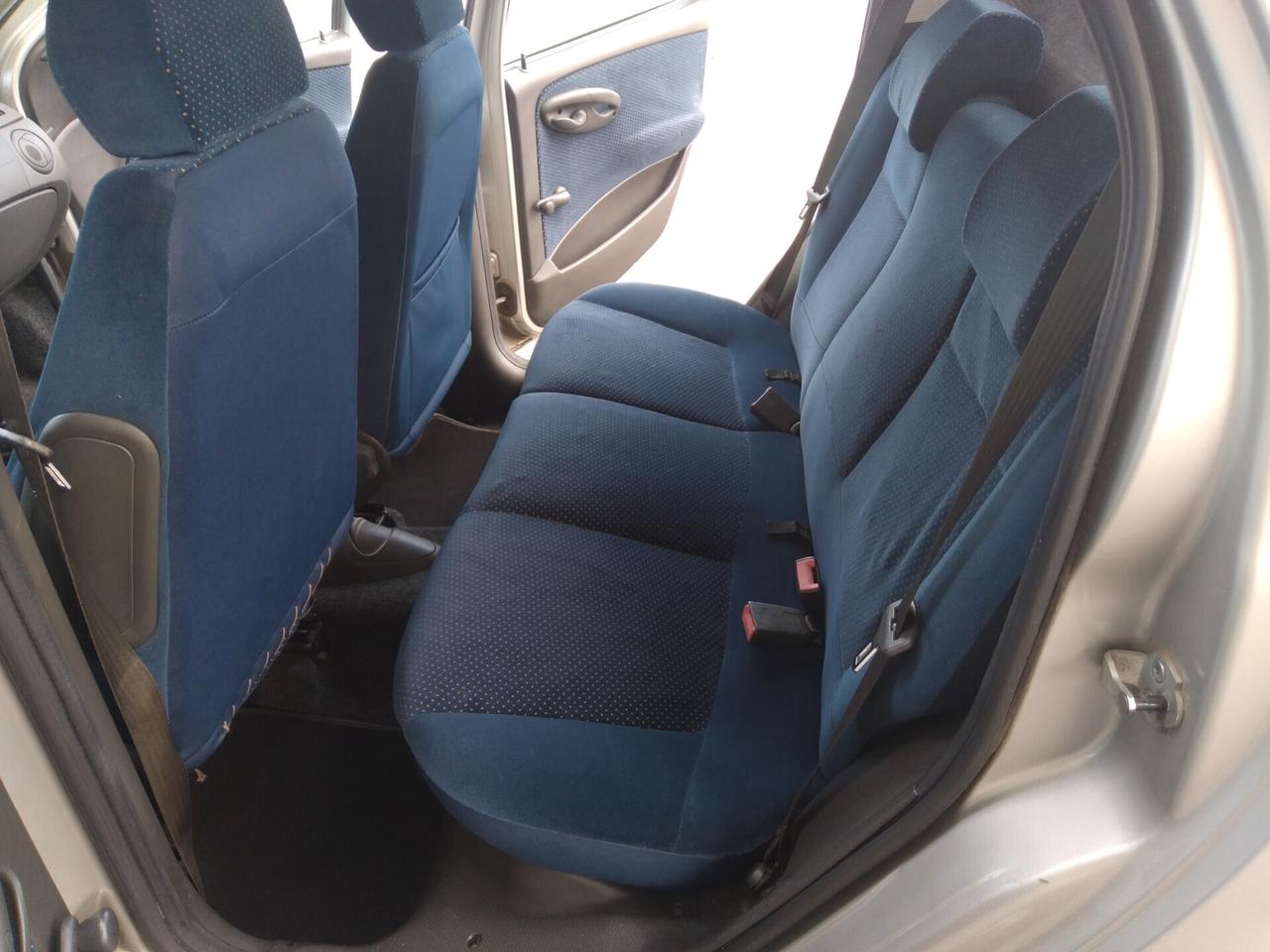 Fiat Punto 1.2i 16V cat 5 porte HLX x neopatentati