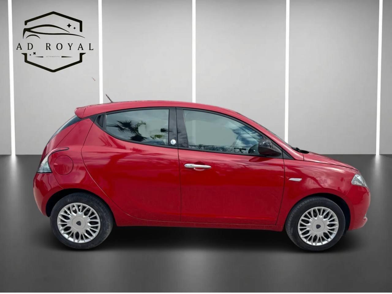 Lancia Ypsilon 1.2 69 CV 5 porte GPL Ecochic Gold 10/2017