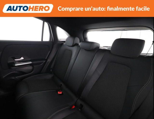 MERCEDES-BENZ GLA 200 d Automatic Sport