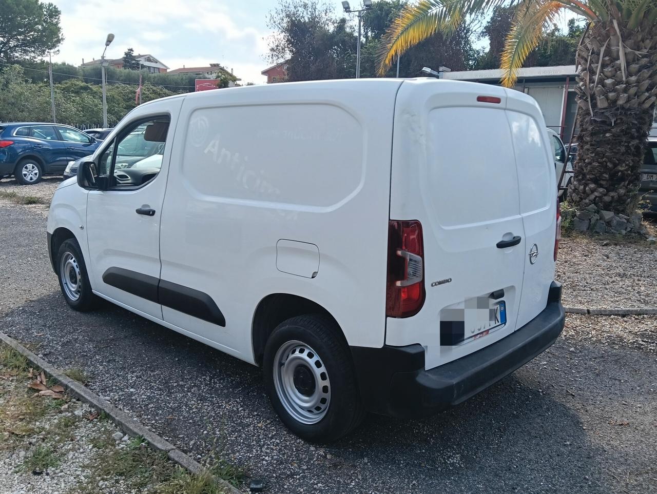 Opel combo 2020 1.5 euro6