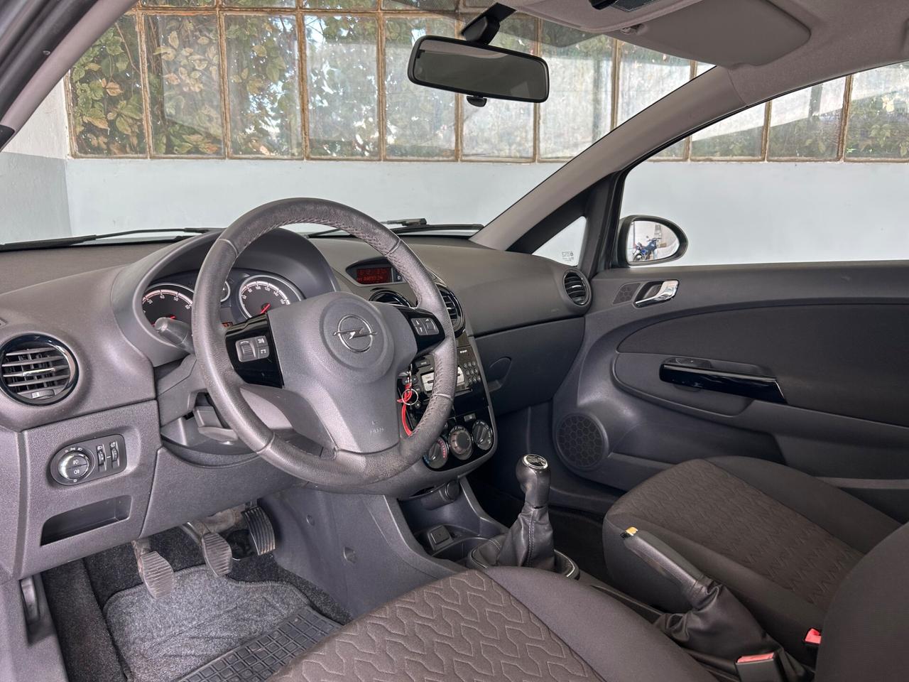 Opel Corsa 1.2 3 porte Edition