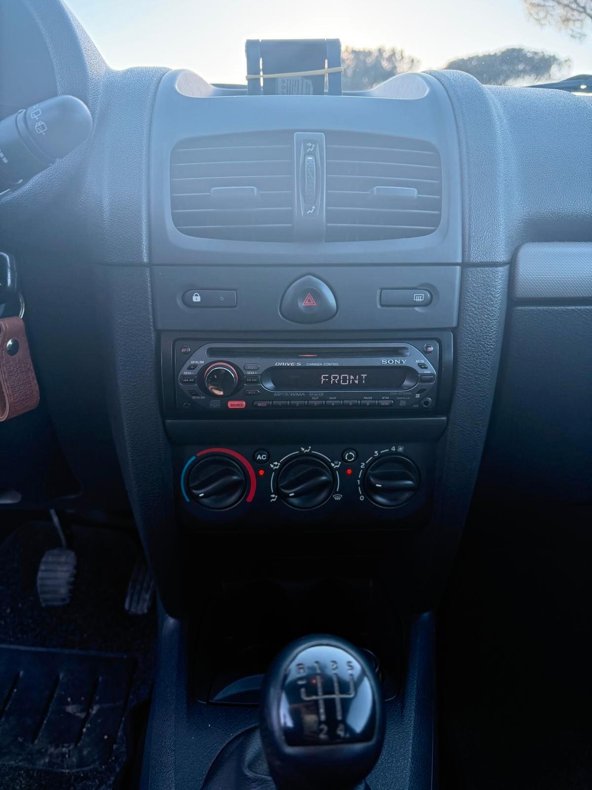 Renault Clio Storia 1.2 3 porte Dynamique