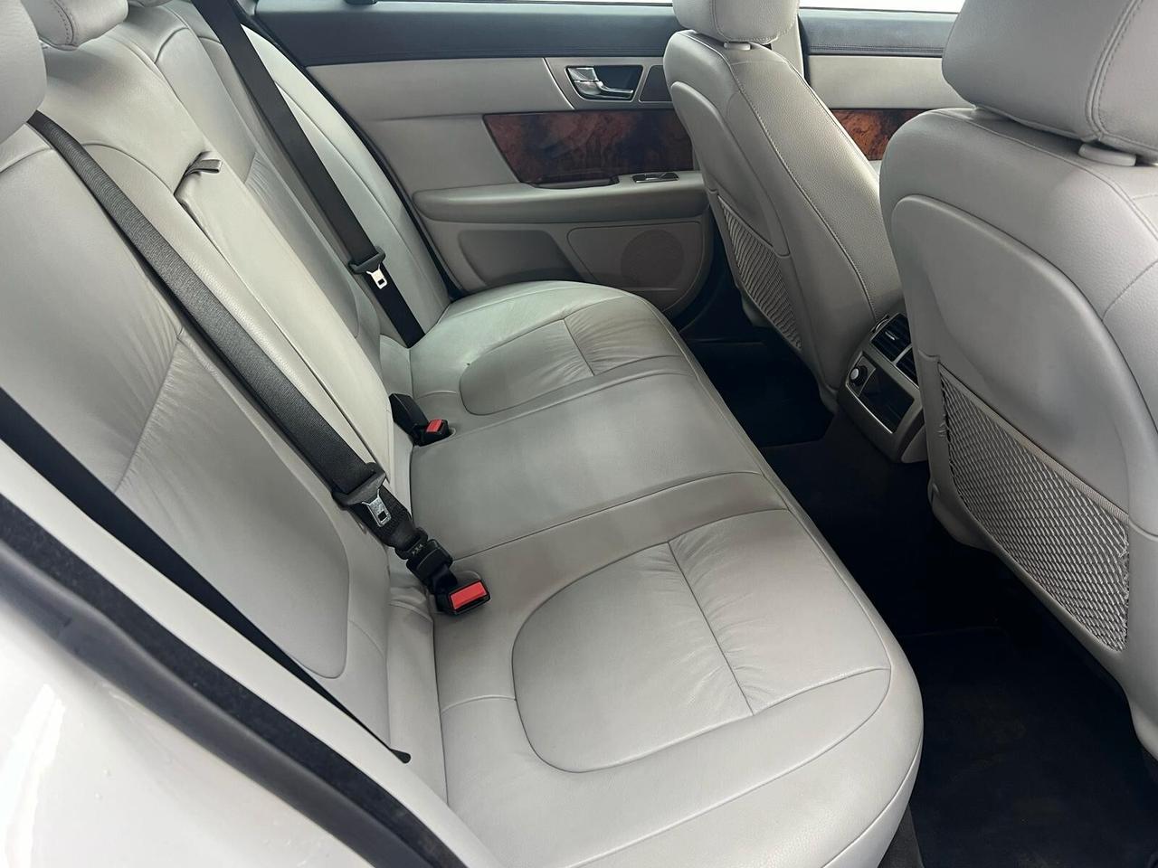 Jaguar XF 3.0 D V6 241CV 5p. - Diesel