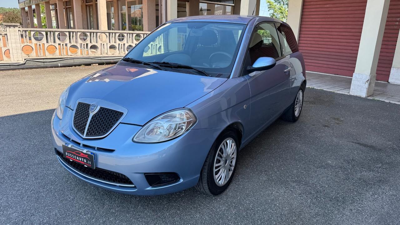 Lancia Ypsilon 1.2 Argento