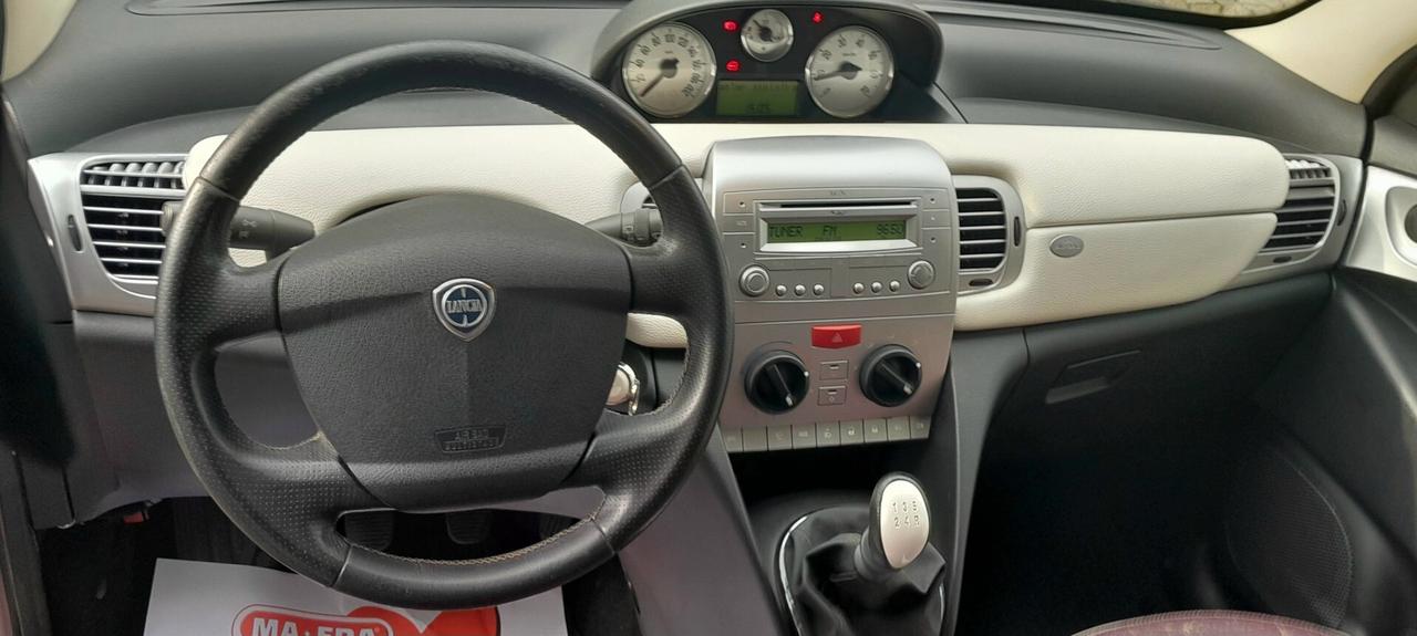 Lancia Ypsilon 1.2 69 CV Elle Euro5 NeopatentatiOK