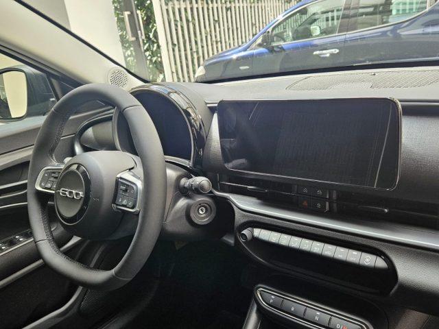 FIAT 600 Hybrid 100 CV DCT MHEV CAMBIO AUT. DA 239.00 MENS.