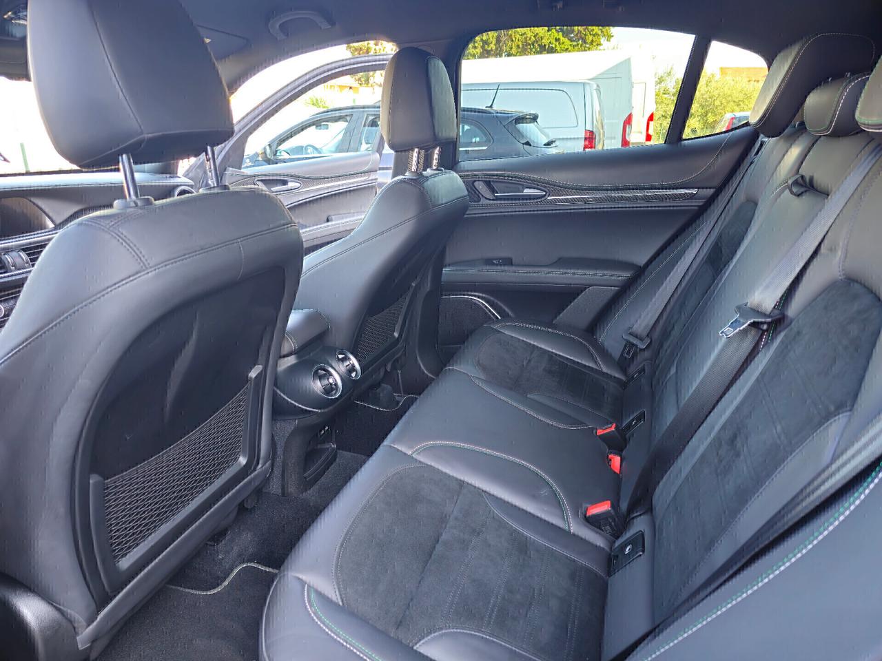 Alfa Romeo Stelvio 2.9 Bi-Turbo V6 510 CV AT8 Quadrifoglio