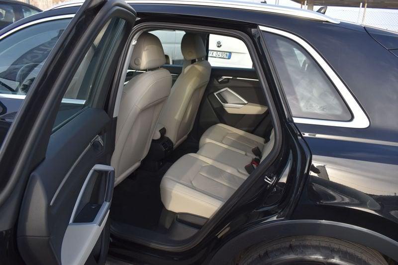 Audi Q3 35 TDI Business Advanced