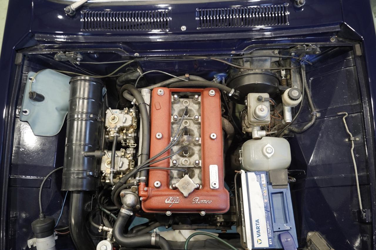 Alfa Romeo Giulia 2000