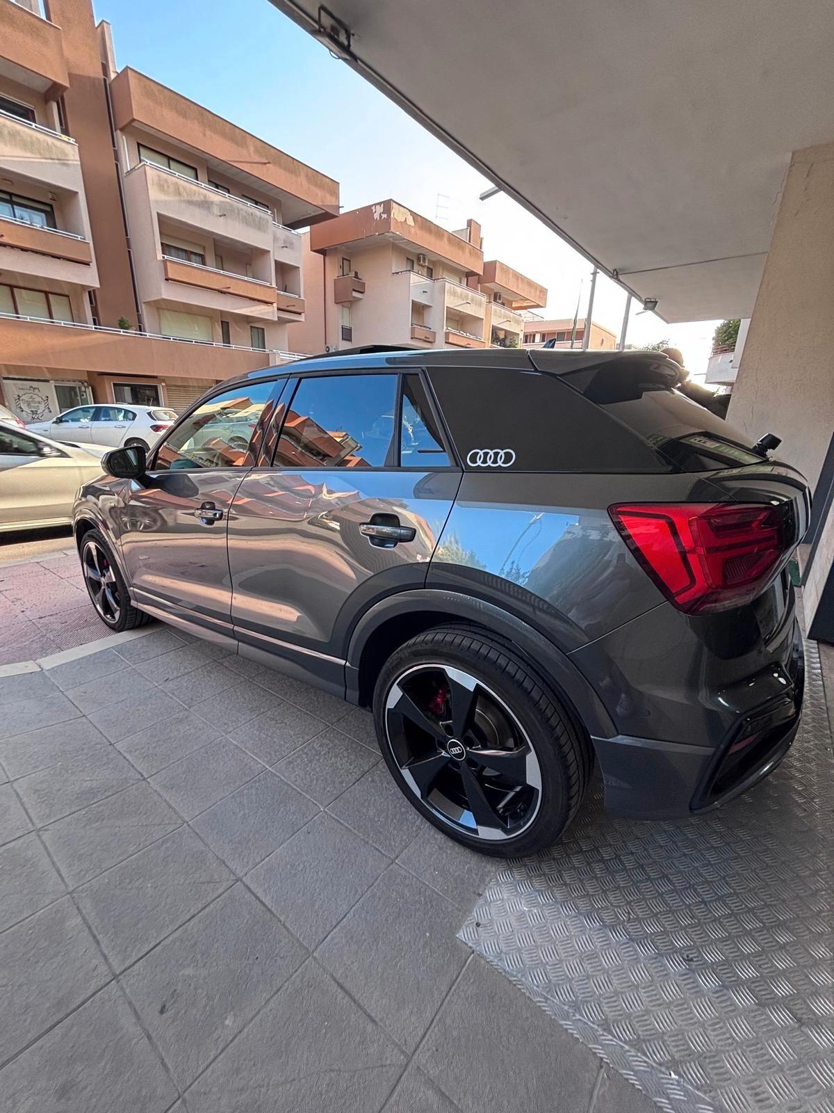 Audi Q2 35 TDI quattro S tronic Identity Black