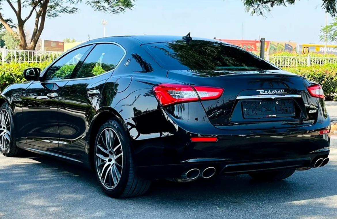 Maserati Ghibli V6 430 CV Q4