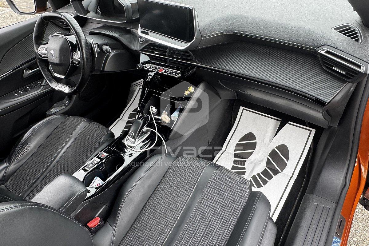 PEUGEOT 2008 BlueHDi 130 S&S EAT8 GT Pack