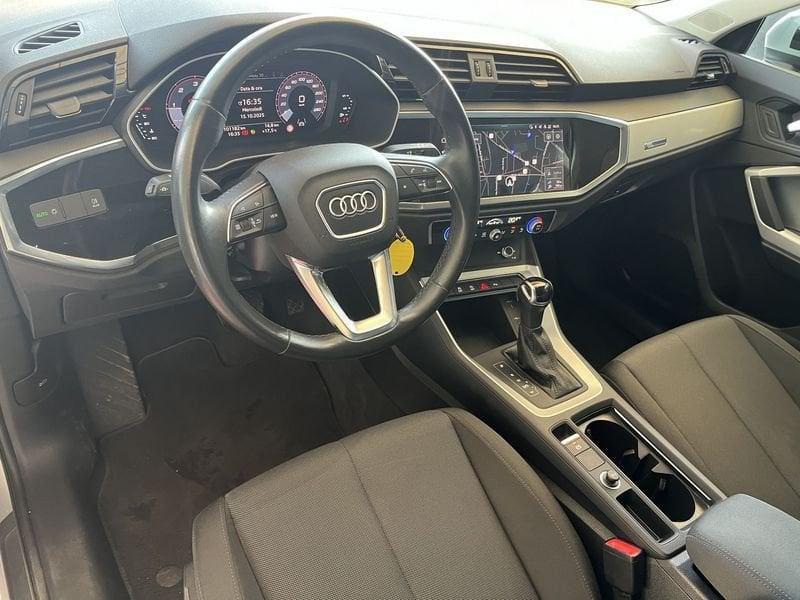 Audi Q3 35 TDI S tronic Business