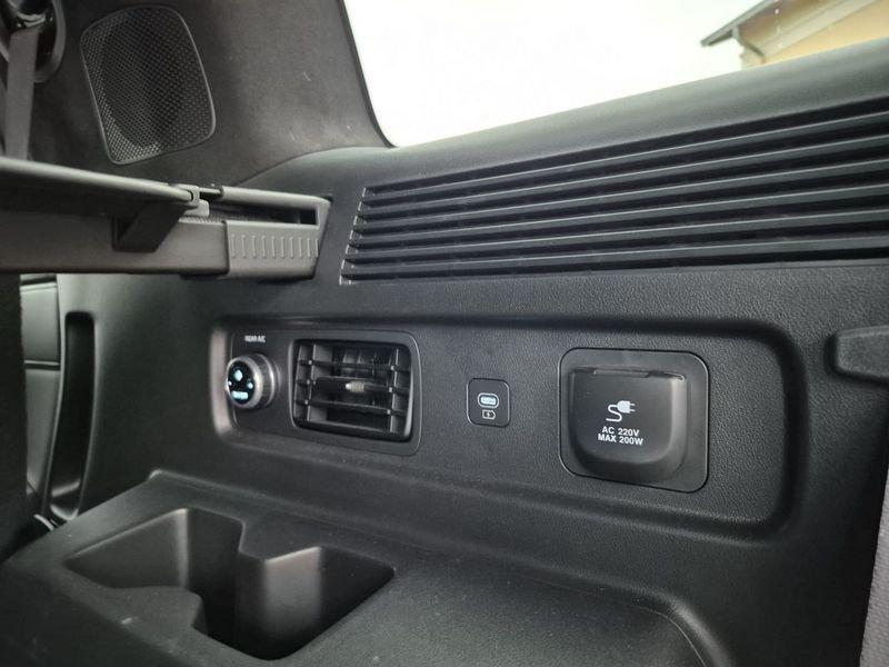 Hyundai Santa Fe Santa Fe 1.6 t-gdi hev XClass Calligraphy Pack 4wd 7p.ti at