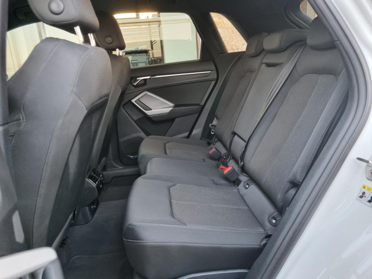 Audi Q3 II 2018 35 2.0 tdi S line edition s-tronic