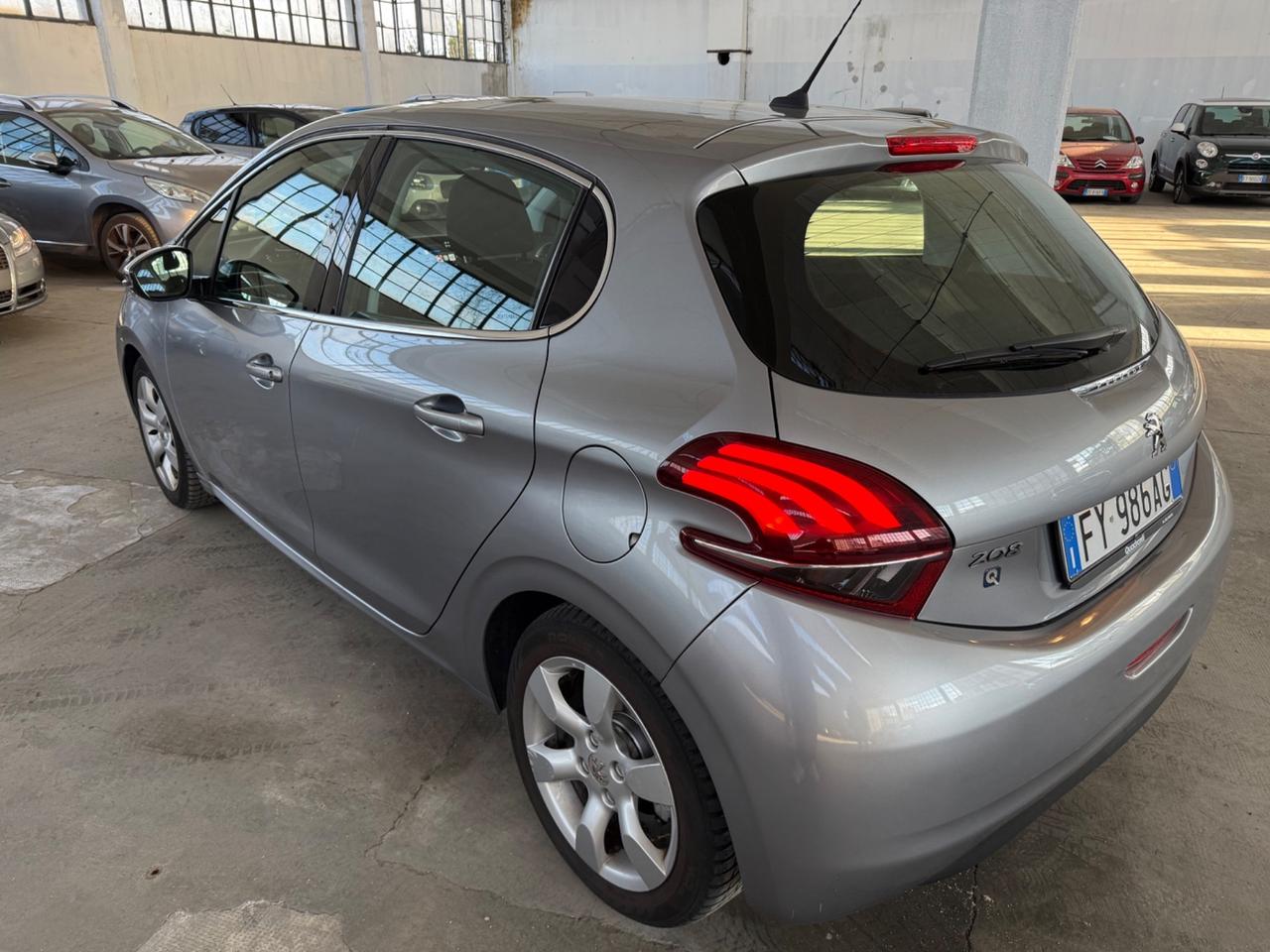 Peugeot 208 BlueHDi 100 S&S 5 porte Allure