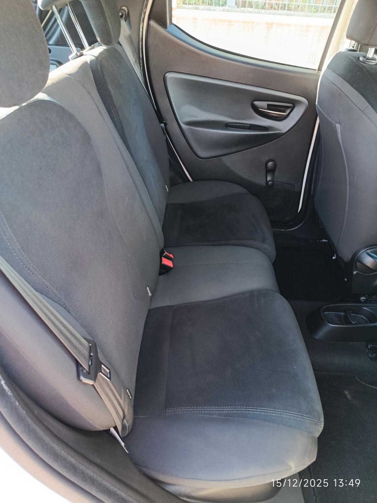 Lancia Ypsilon 0.9 TwinAir 85 CV 5 porte Metano Ecochic Gold