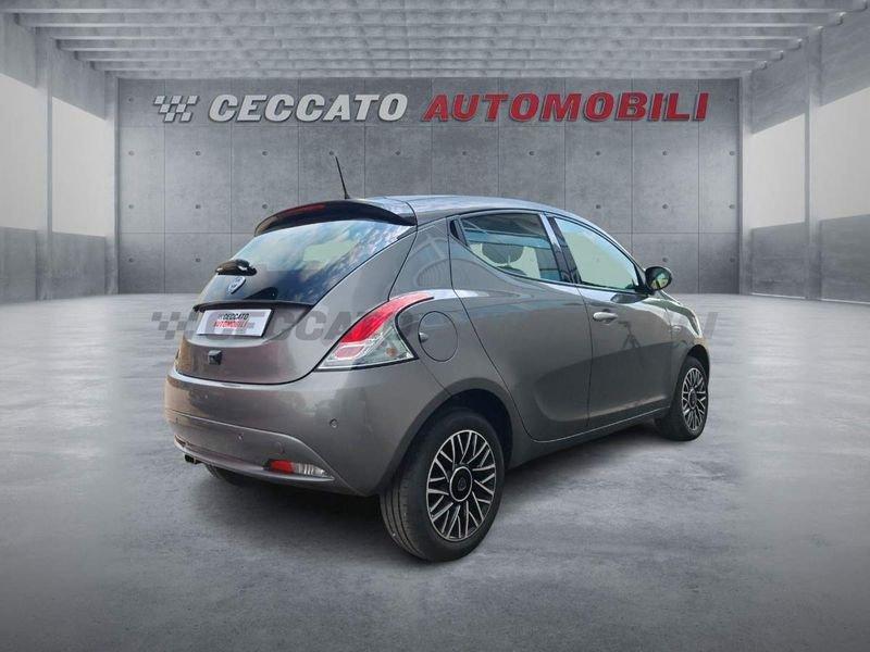 Lancia Ypsilon Ypsilon 1.0 firefly hybrid Platino s&s 70cv