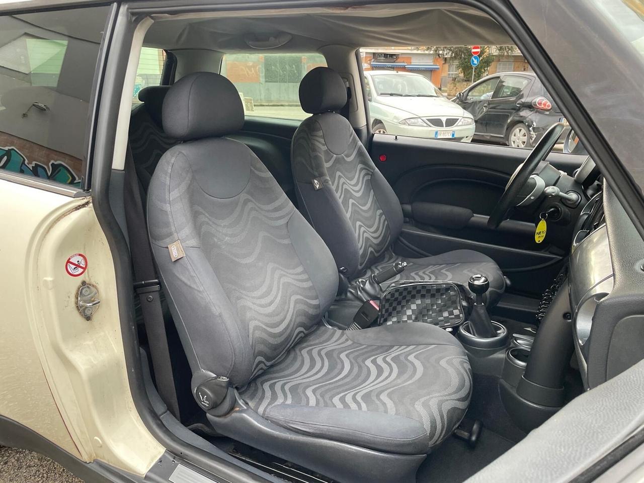 Mini Cooper One 1.6benz Full Soli100milaKM