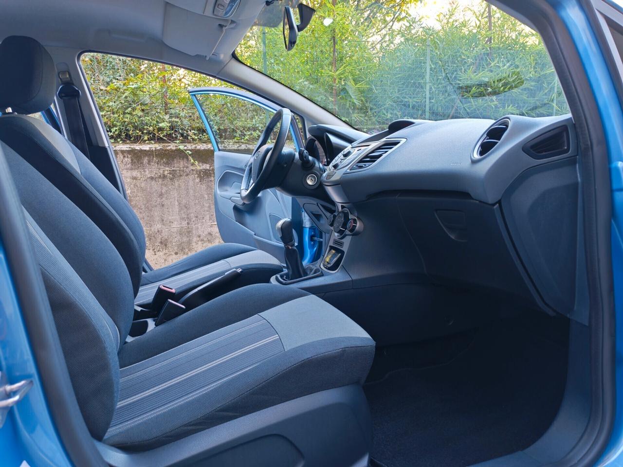 Ford Fiesta 1.4 GPL 97cv 129.000km / Neopatentati