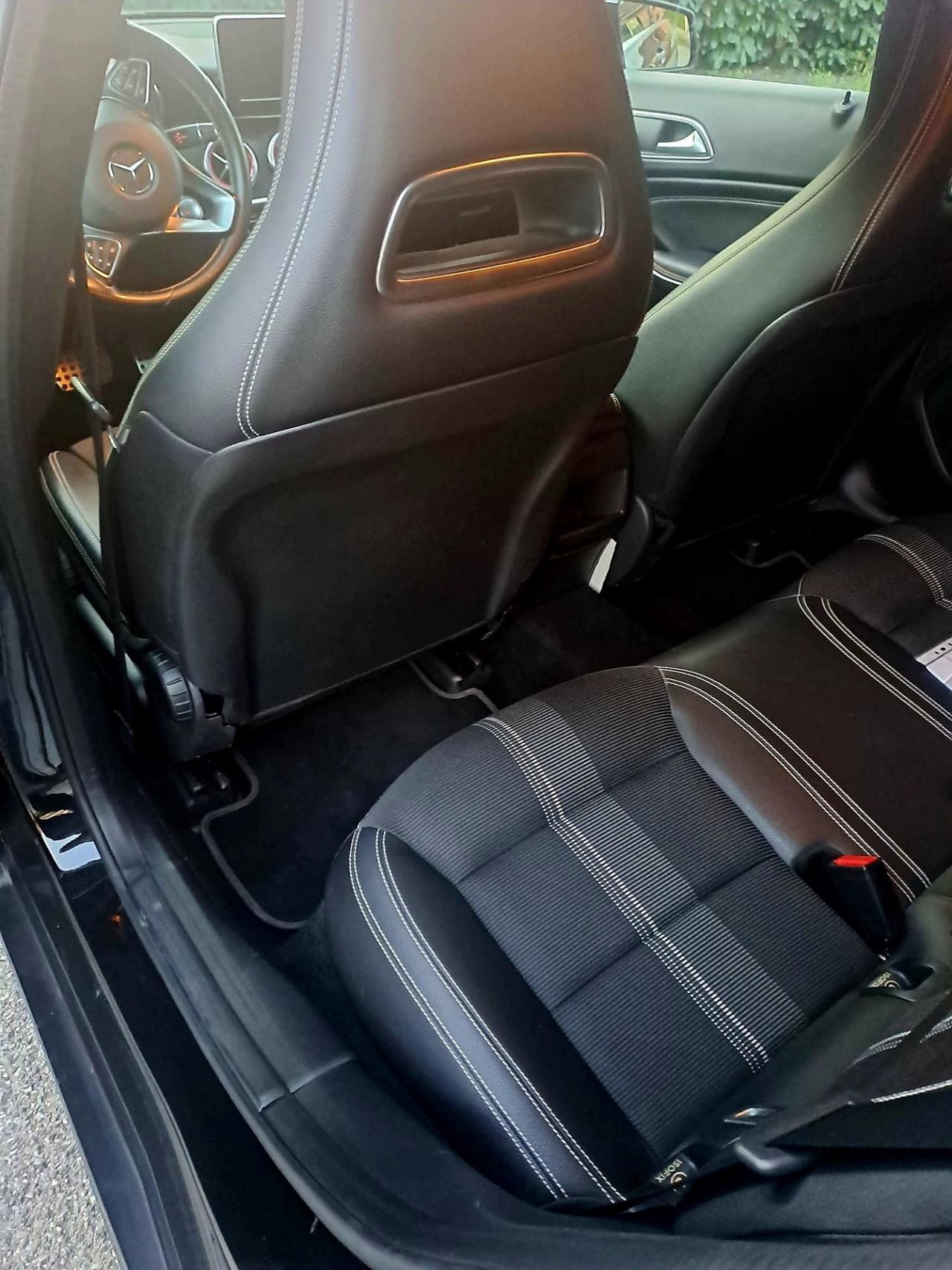 Mercedes-benz A180d Automatic – Neopatentati – Garanzia ufficiale 12 Mesi