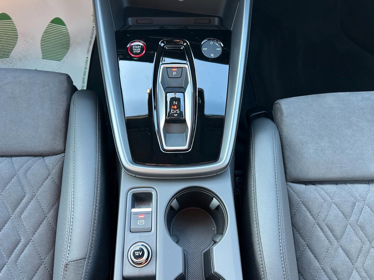 Audi RS3 Sportback 2.5 tfsi quattro s-tronic KM 0