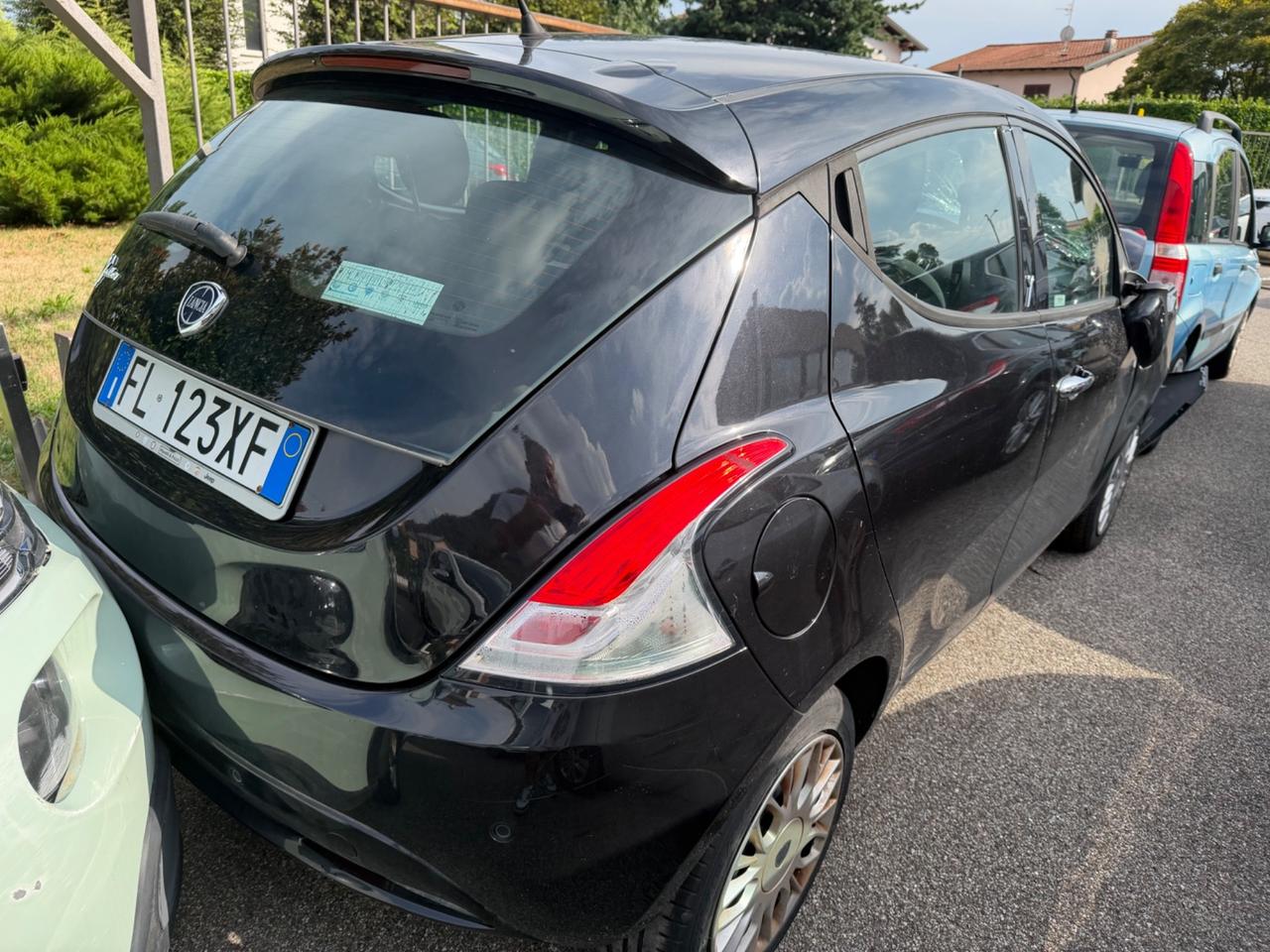 Lancia Ypsilon 1.2 69 CV 5 porte Unyca