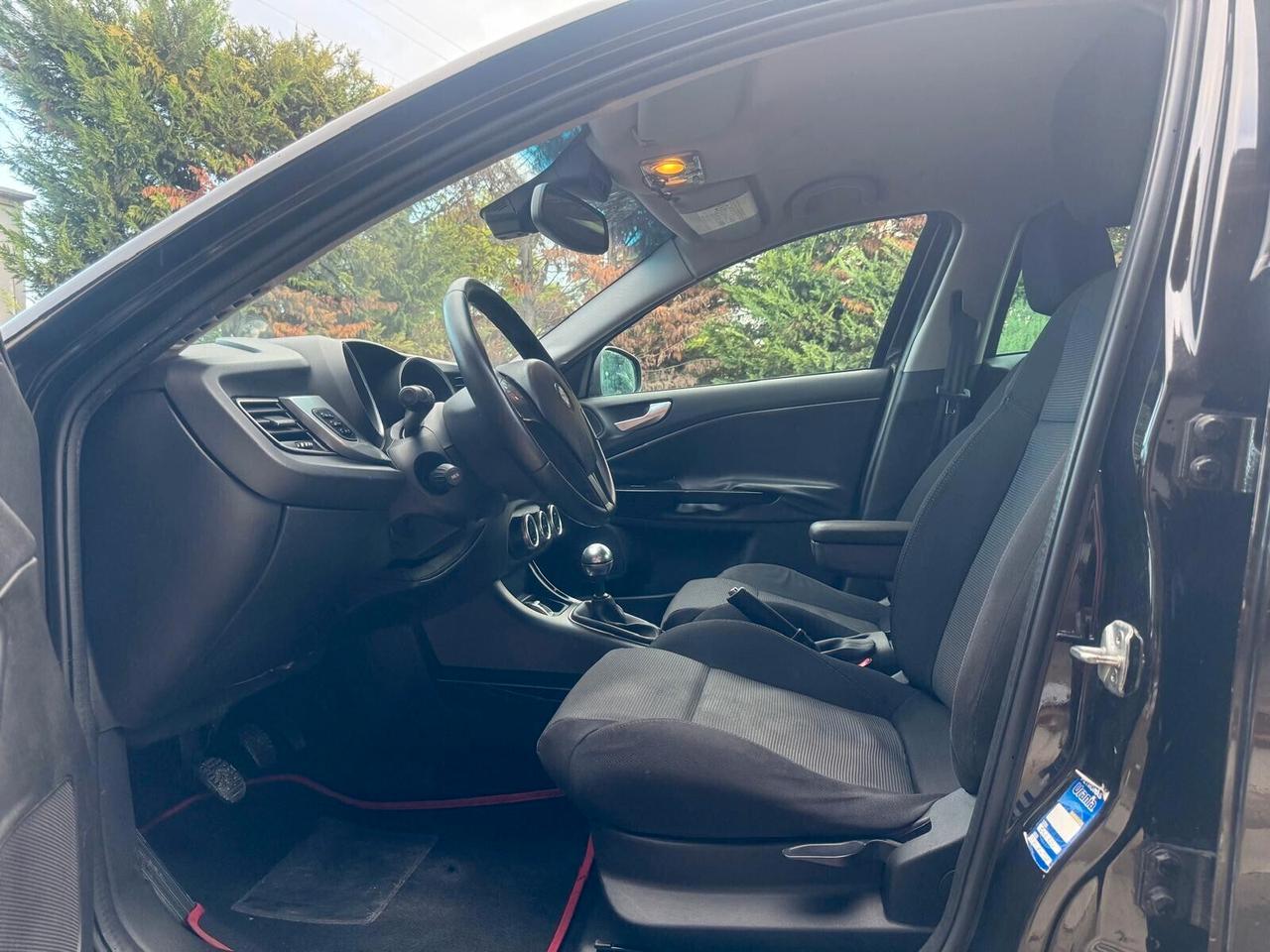 Alfa Romeo Giulietta 1.6 JTDm-2 105 CV Distinctive