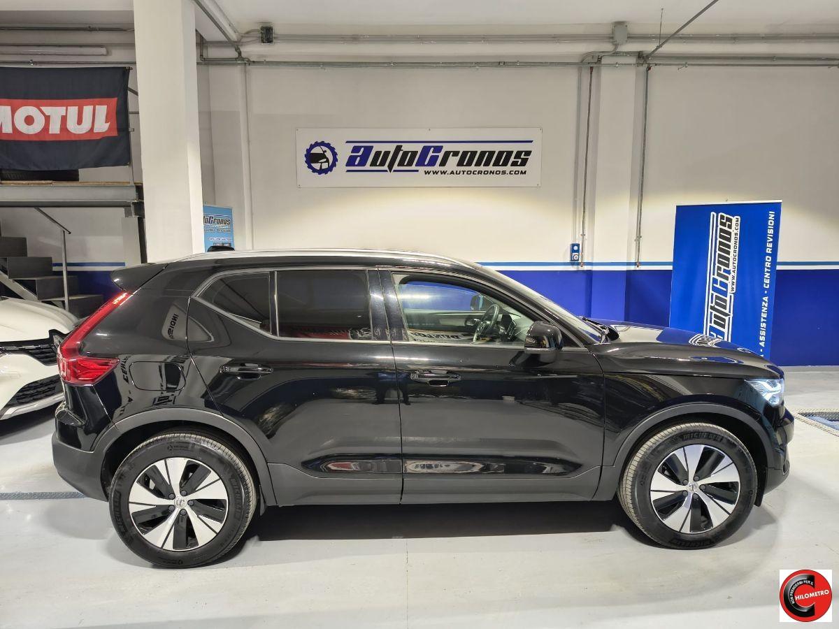 VOLVO - XC40 - D3 AWD Momentum