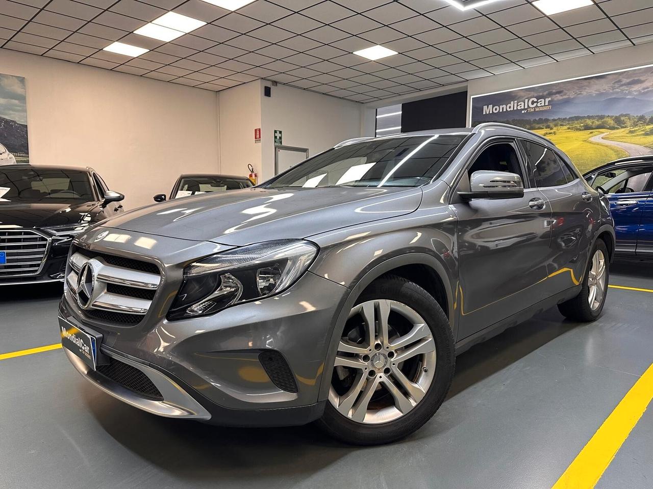 Mercedes-Benz GLA 180 d (cdi) Sport * NEOPATENTATI * 89.000 KM *