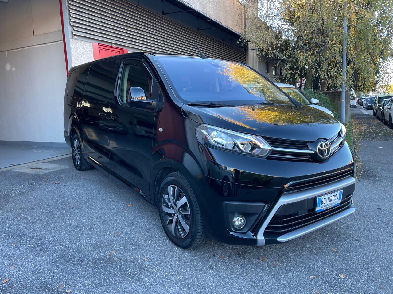 Toyota Proace Verso 2.0d 8 posti Executive
