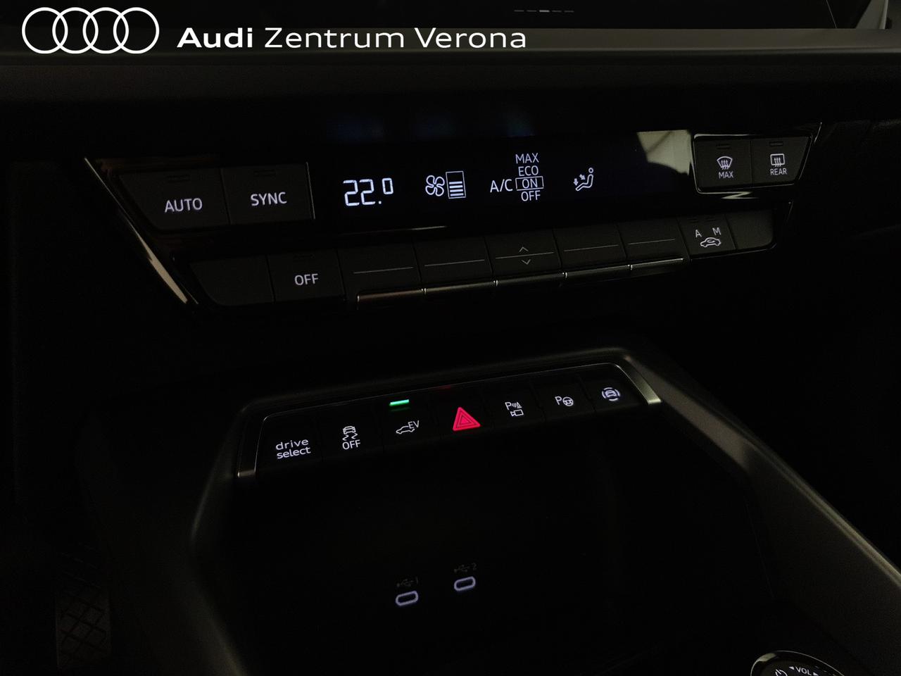 Sportback 40TFSIe 204CV S tronic Business Advanced