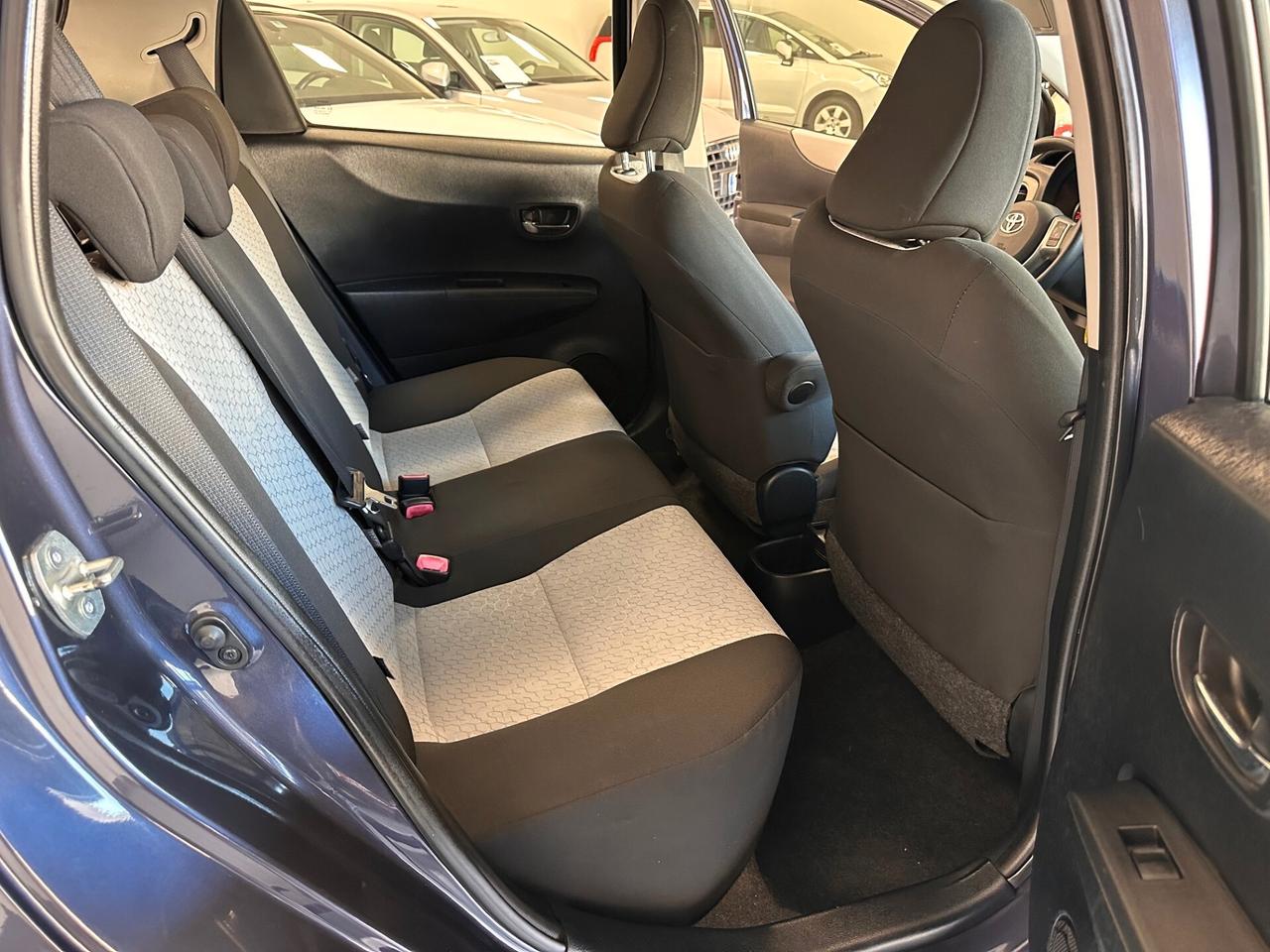 TOYOTA YARIS 1.0 BENZINA 5 PORTE
